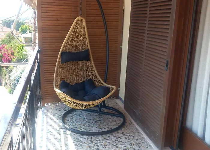 Elmar Mosaic 公寓 *